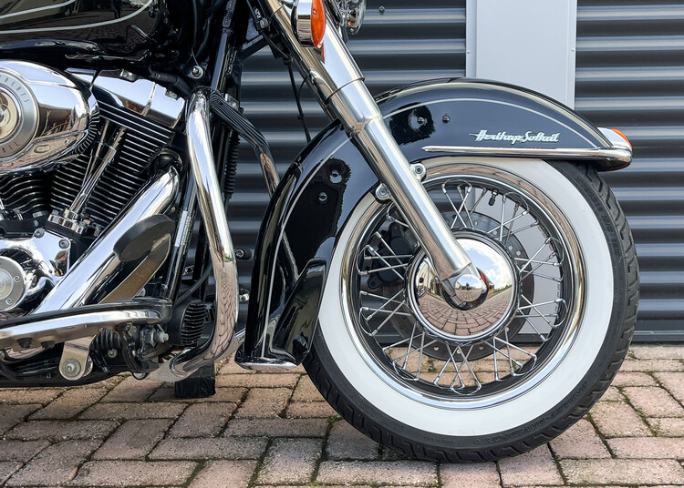 heritage softail classic flstc 2010