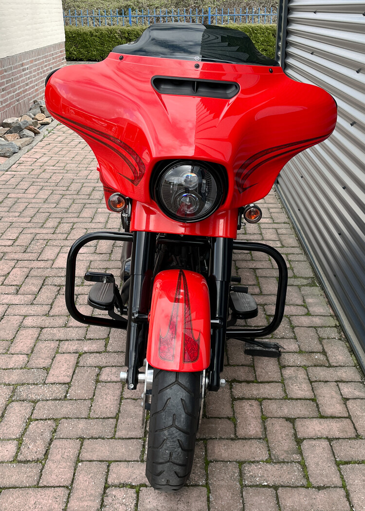 *Street Glide special uit 2017 FLHXS 