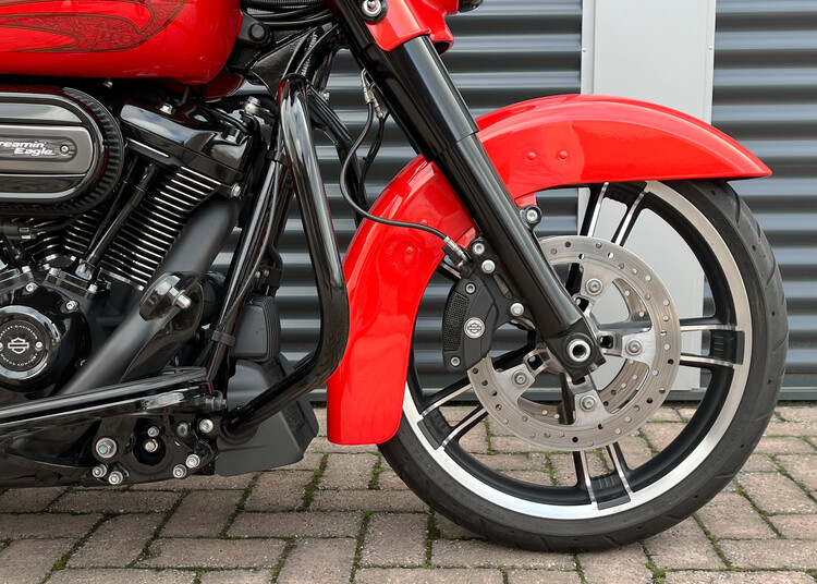 *Street Glide special uit 2017 FLHXS 
