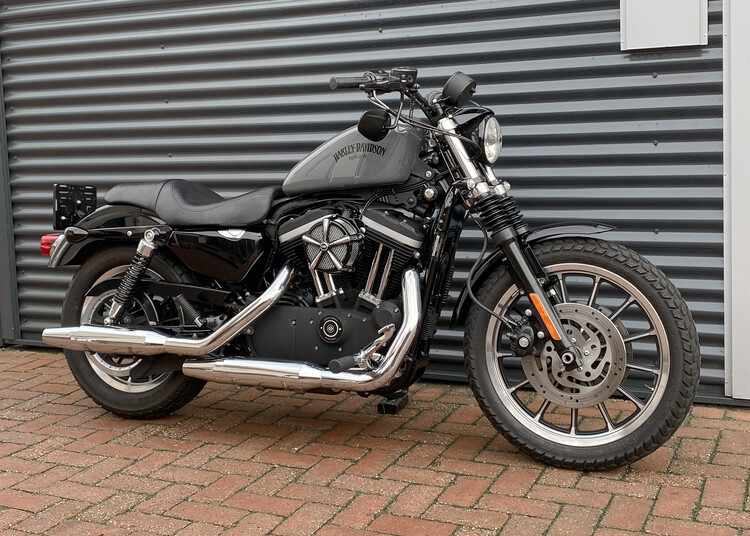 *Sportster XL 883 R 2008