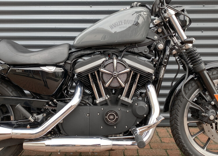 *Sportster XL 883 R 2008