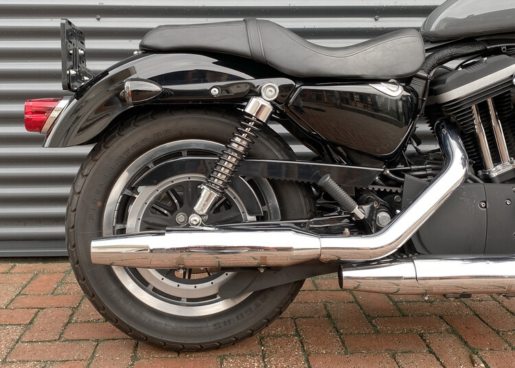 *Sportster XL 883 R 2008