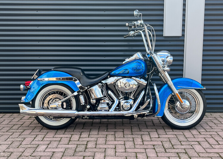 *Heritage softail classic 2003 flstc