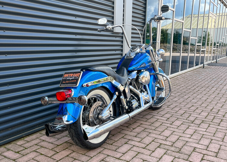 *Heritage softail classic 2003 flstc