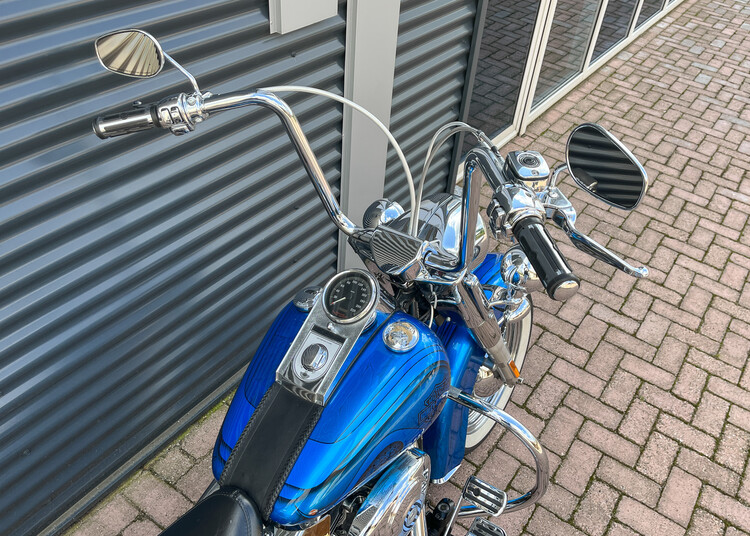*Heritage softail classic 2003 flstc