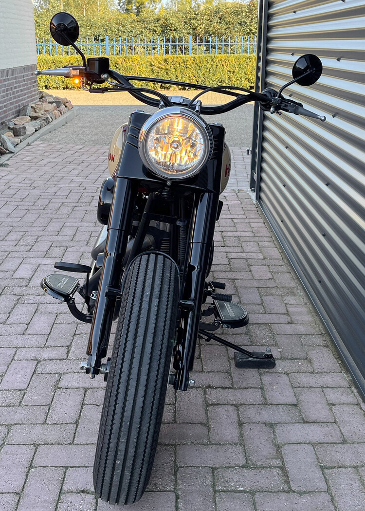 *Fatboy 2000 'Burgundy Bobber'