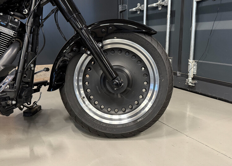 *FLSTF S Fatboy S 1800 2016
