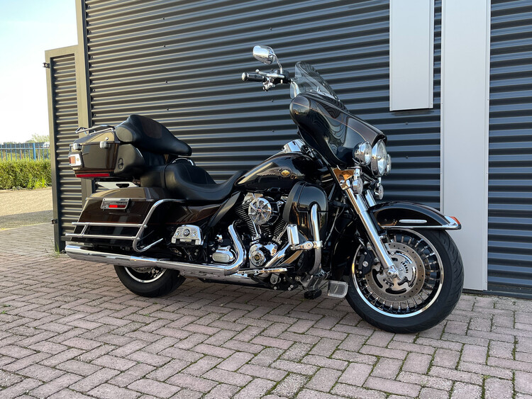 *Electra Glide Ultra Limited 2013 FLHTCU