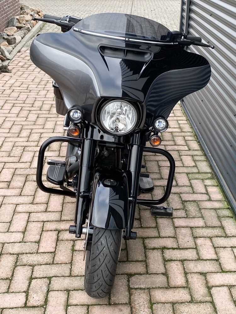 *Street Glide Special Custom 2015 FLHXS