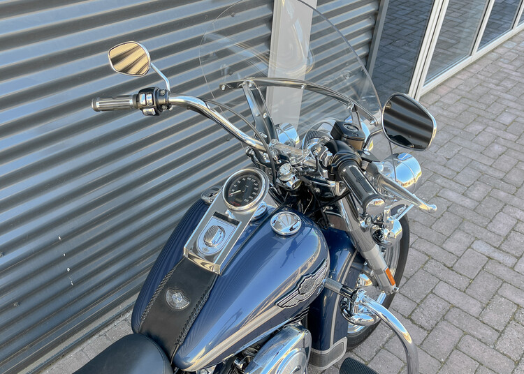 *Heritage softail classic anniversary 2003