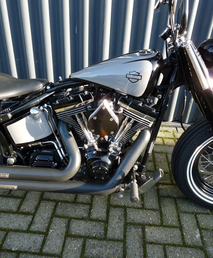 Nardo Grey Bobber 2004