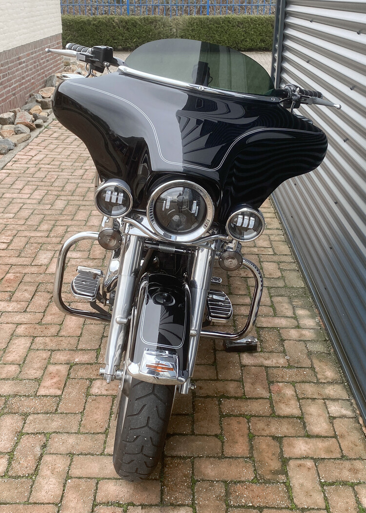 *Electra Glide 2007 FLHTC