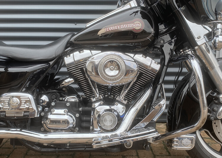 *Electra Glide 2007 FLHTC