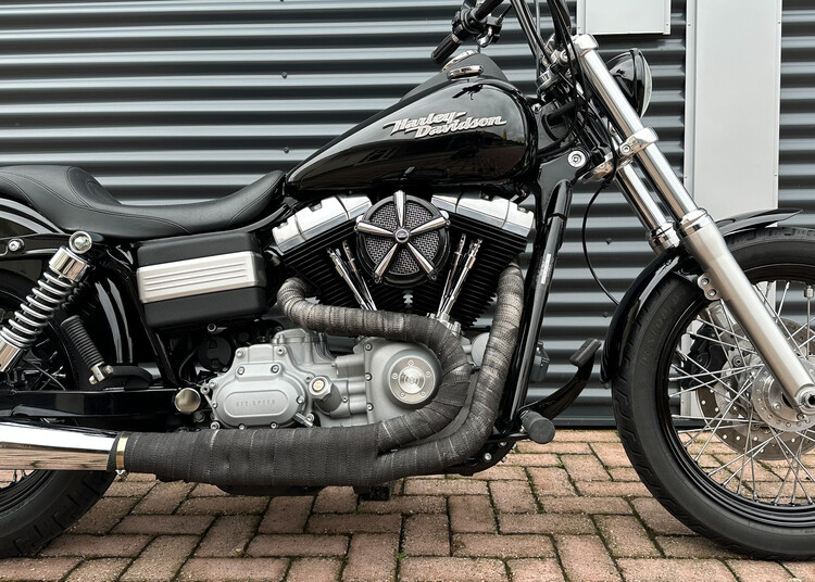 *Dyna Streetbob FXDB 96CI 2009