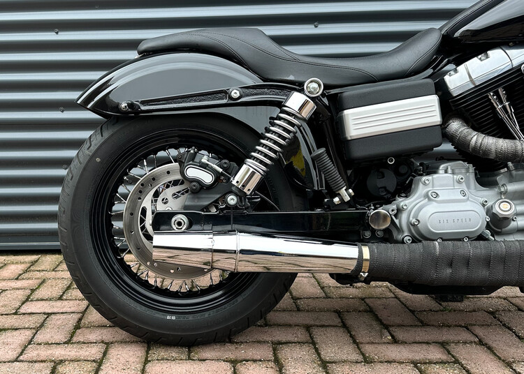 *Dyna Streetbob FXDB 96CI 2009