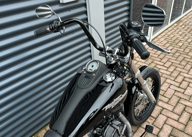 *Dyna Streetbob FXDB 96CI 2009