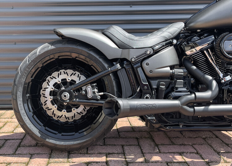 *Fatboy Custom FLFB 2020 'Night Beast'