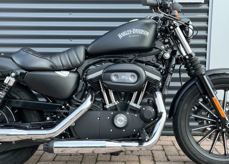Sportster Iron XL 883 N 2012