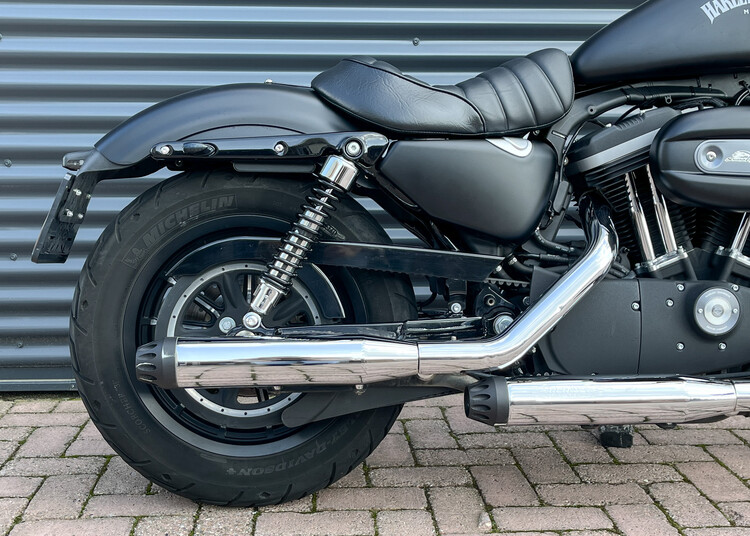 Sportster Iron XL 883 N 2012