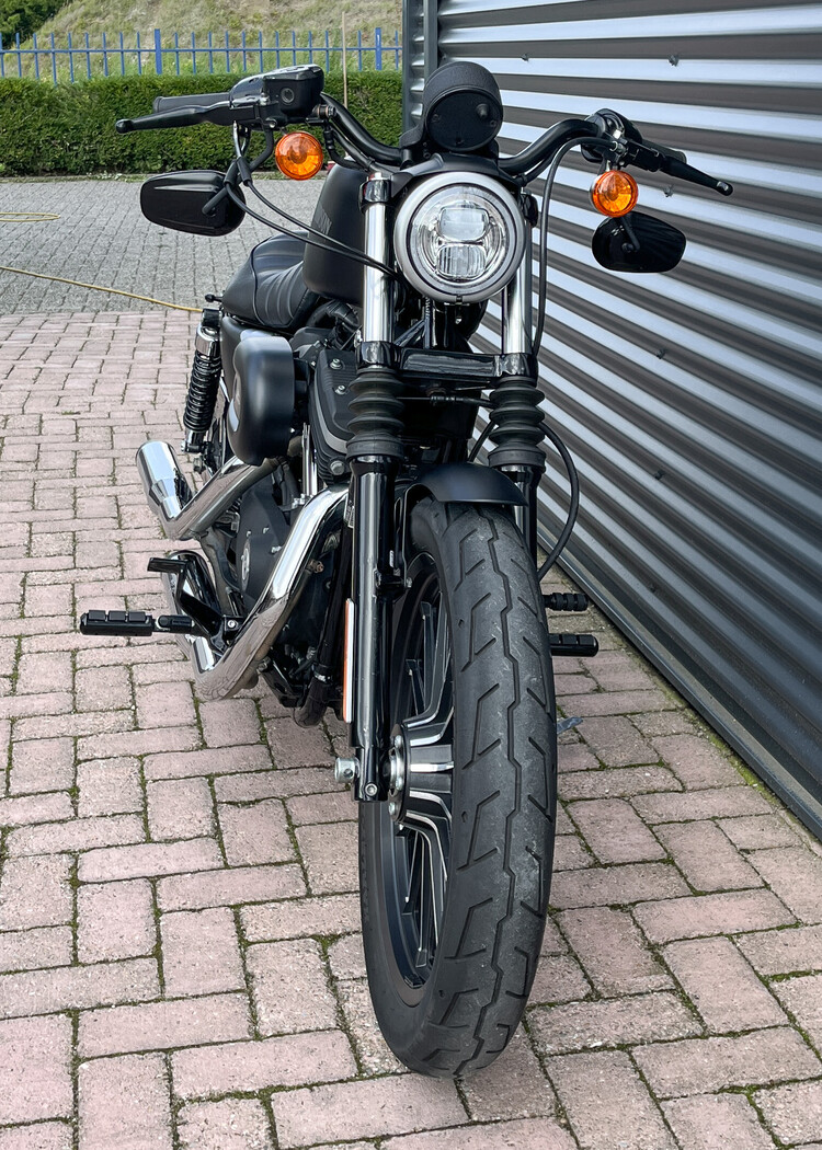 *Sportster Iron XL 883 N 2012