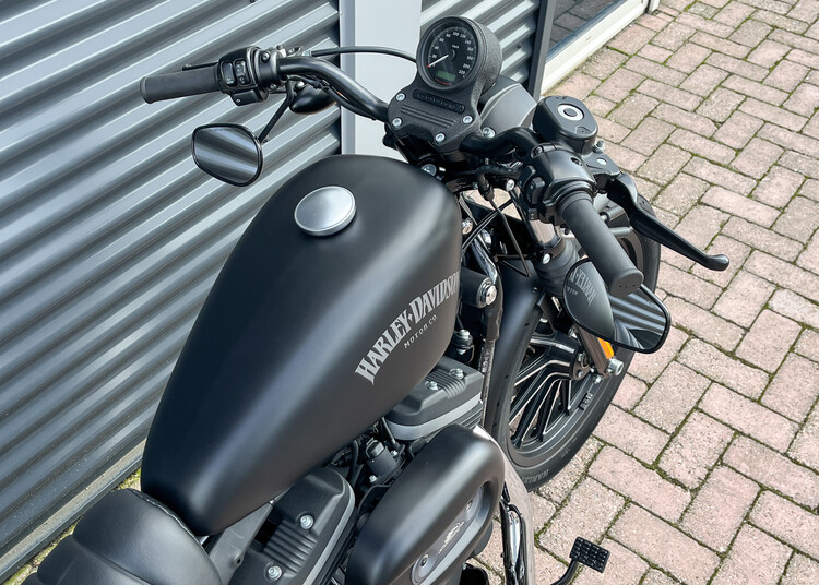 *Sportster Iron XL 883 N 2012