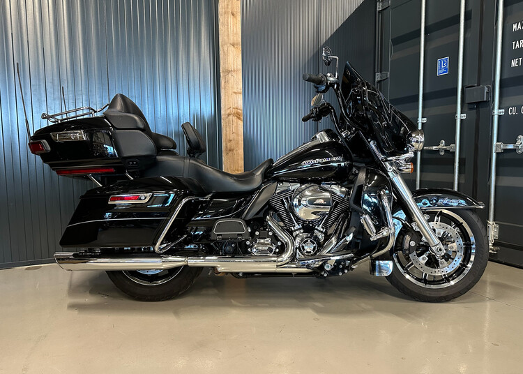 *FLHTCU Electra glide ultra classic limited 2016