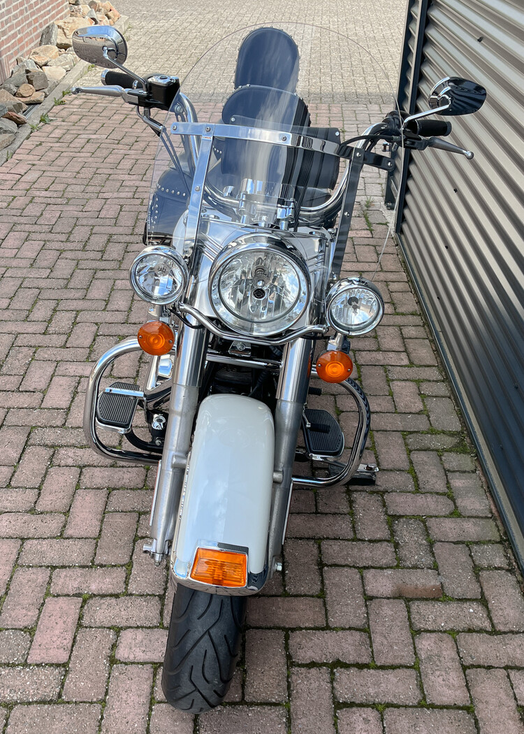 Heritage softail classic 2006 FLSTC