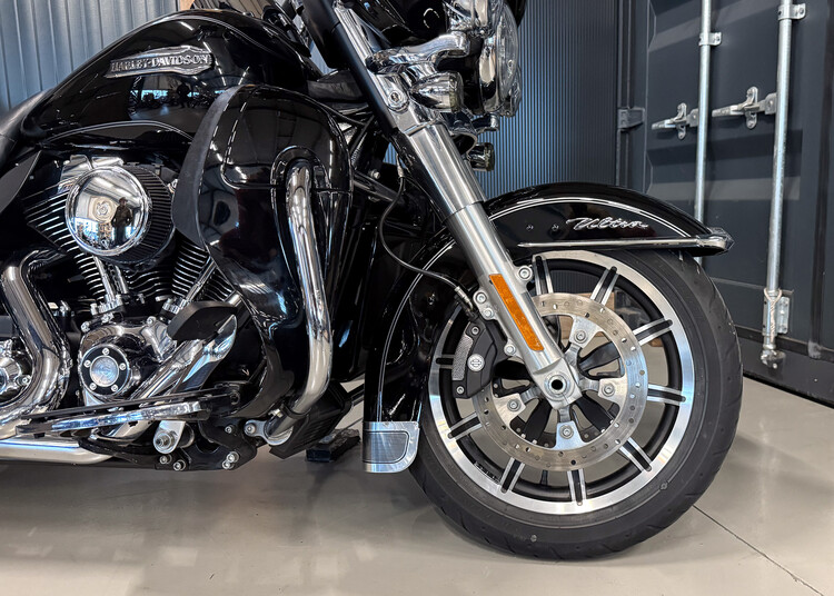 FLHTCU Electra Glide Ultra Classic 2015