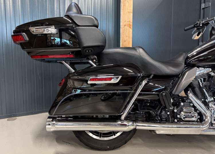 FLHTCU Electra Glide Ultra Classic 2015