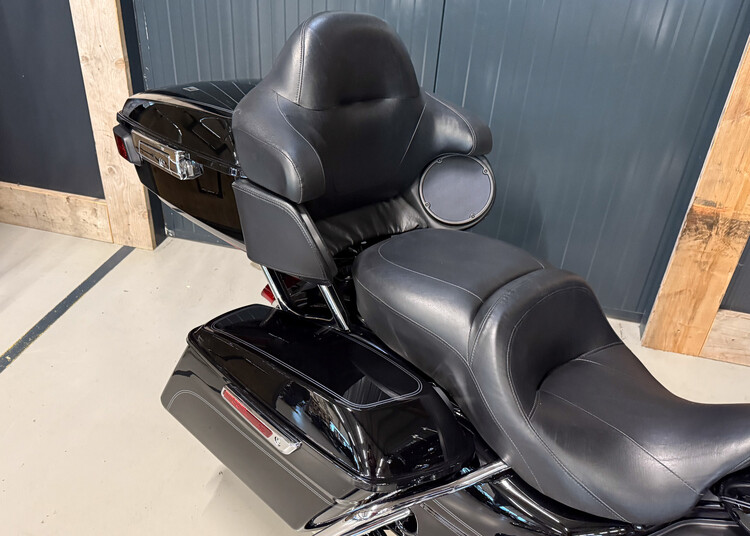 FLHTCU Electra Glide Ultra Classic 2015