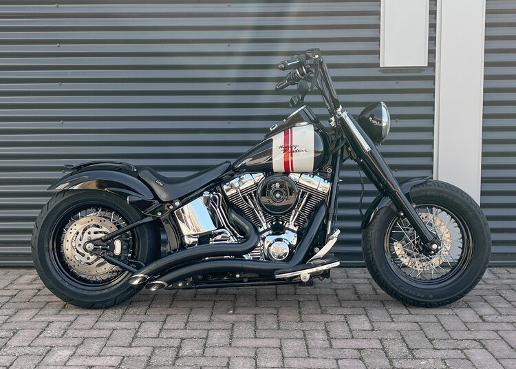 *Heritage Softail Classic Bobberstyle FLSTC 2005