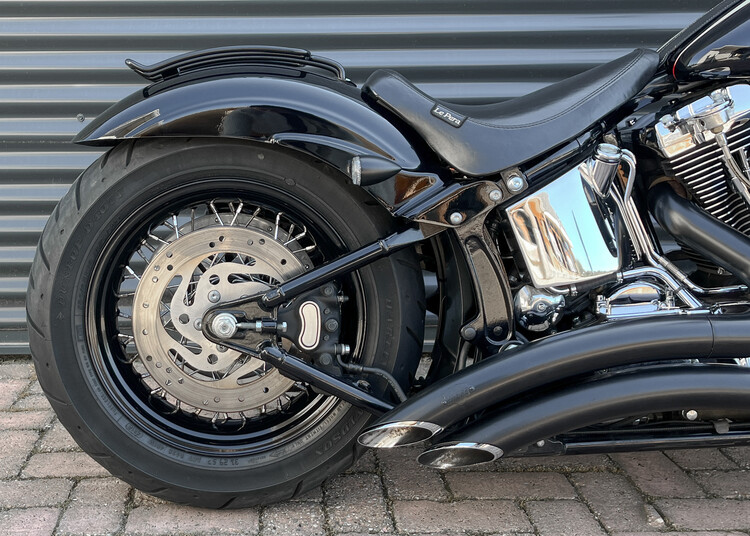 Heritage Softail Classic Bobberstyle FLSTC 2005