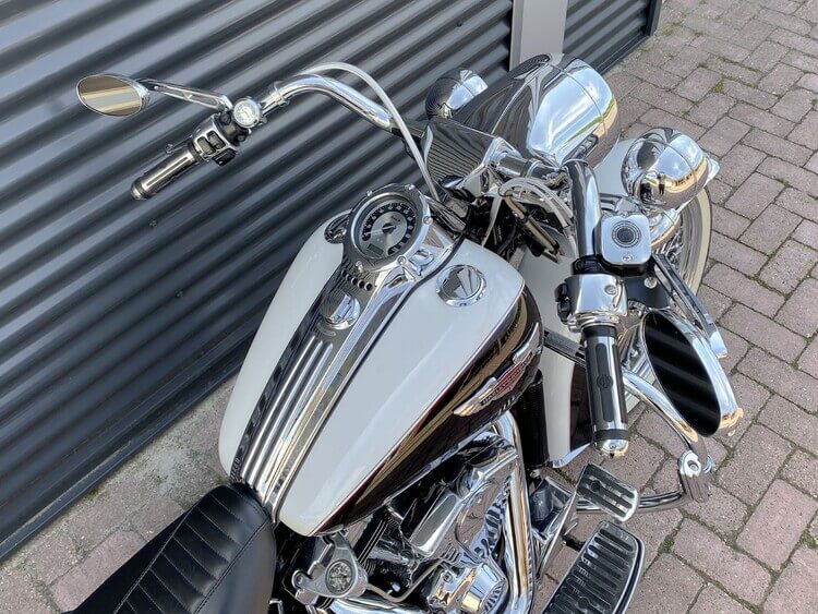 *Softail Deluxe 2006 FLSTN 