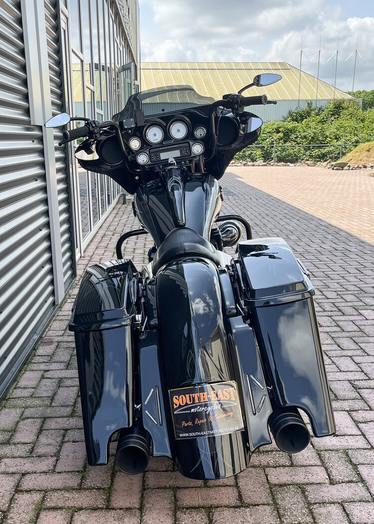 *Street Glide 2011 FLHX