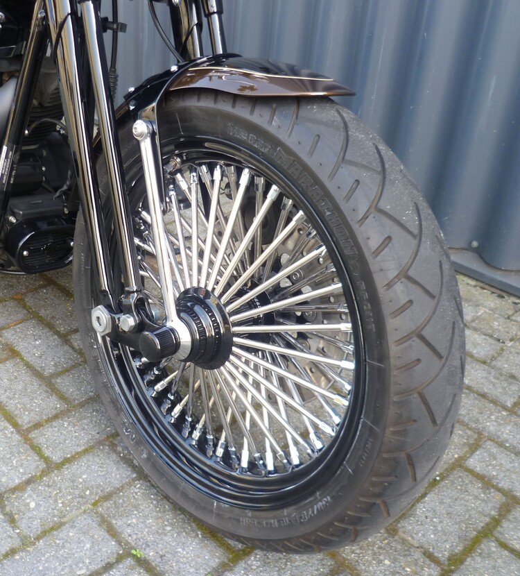 CROSSBONE BOBBER