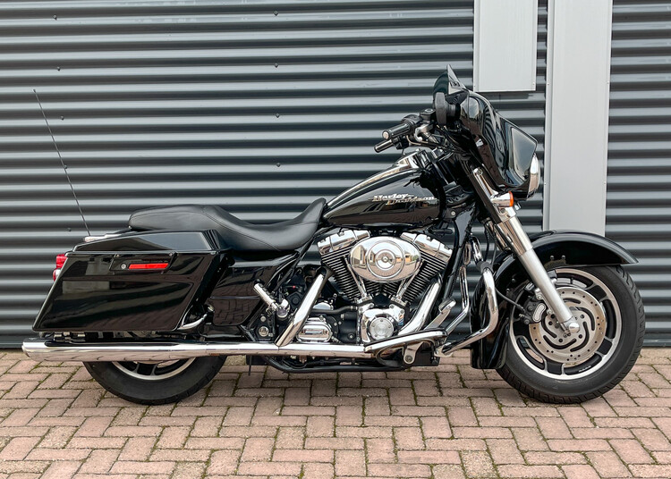 *Street Glide 2006 FLHX