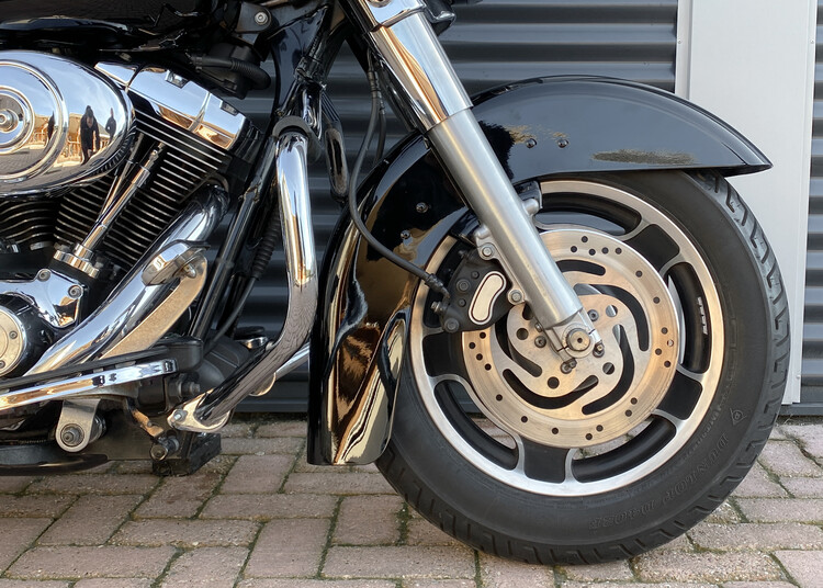 *Street Glide FLHX 2006