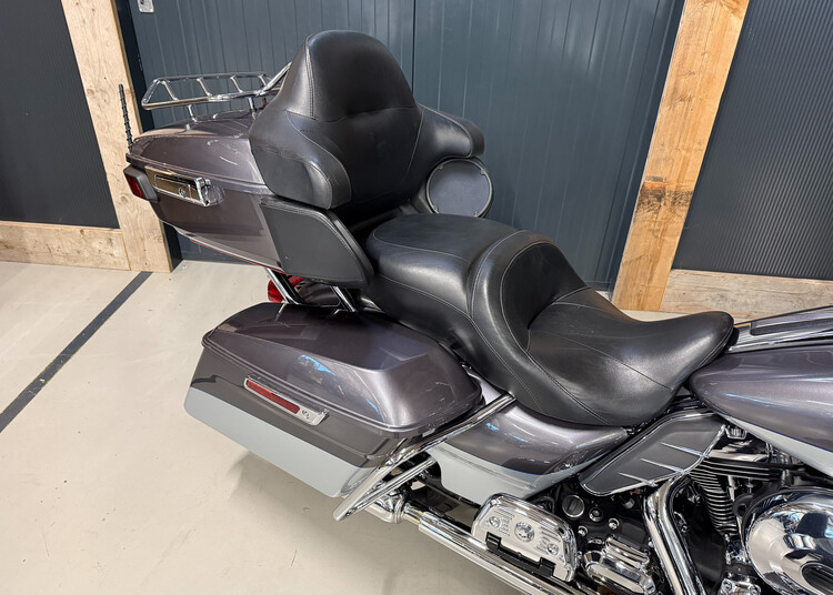 *FLHTK Electra glide ultra limited 2014