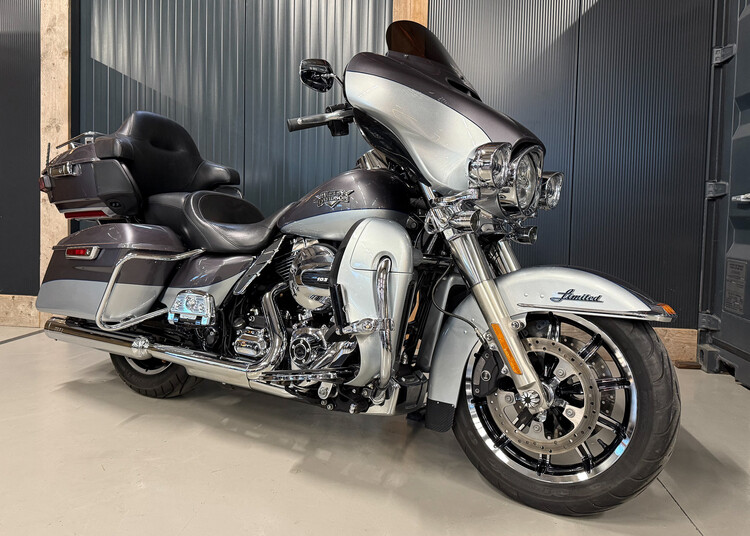 *FLHTK Electra glide ultra limited 2014