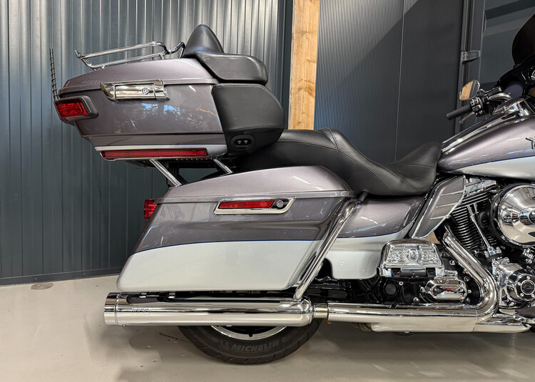 *FLHTK Electra glide ultra limited 2014