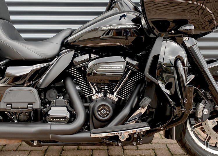 *Road Glide Ultra 2017 FLTRU