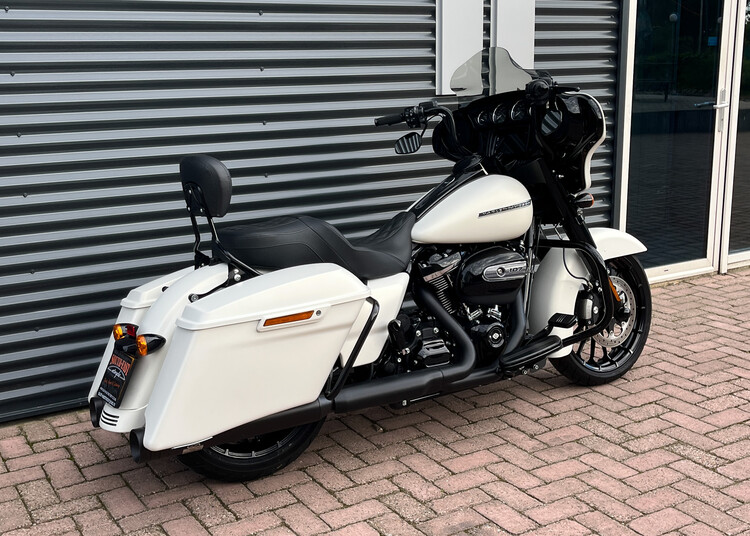 *Street Glide special 2019 FLHXS