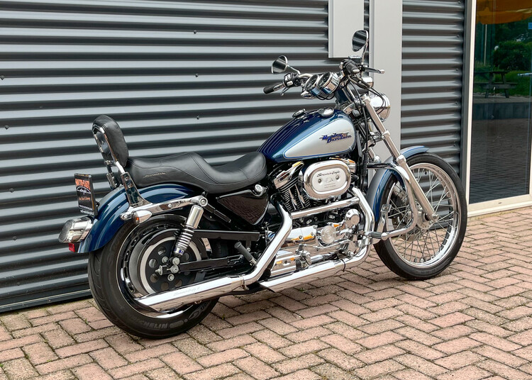*Sportster XL1200C Custom 2001