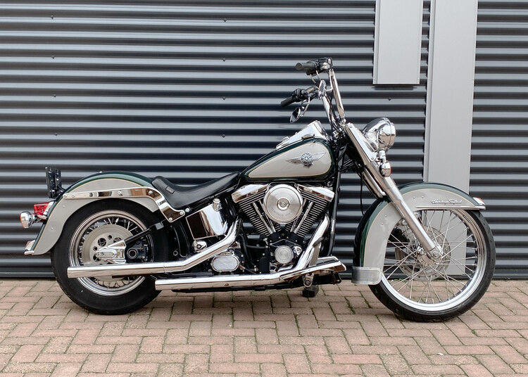 *Heritage softail Nostalgia 1996