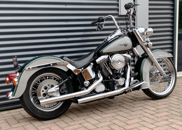 *Heritage softail Nostalgia 1996