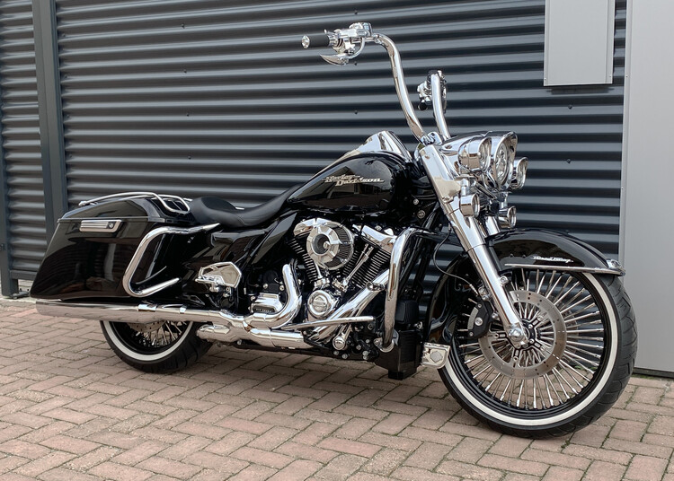 Road King Classic 2019 FLHRCI