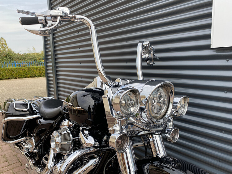 Road King Classic 2019 FLHRCI