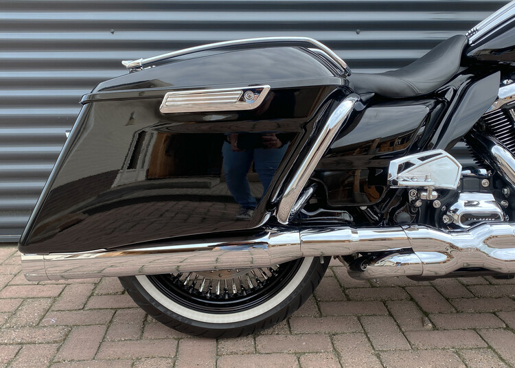Road King Classic 2019 FLHRCI