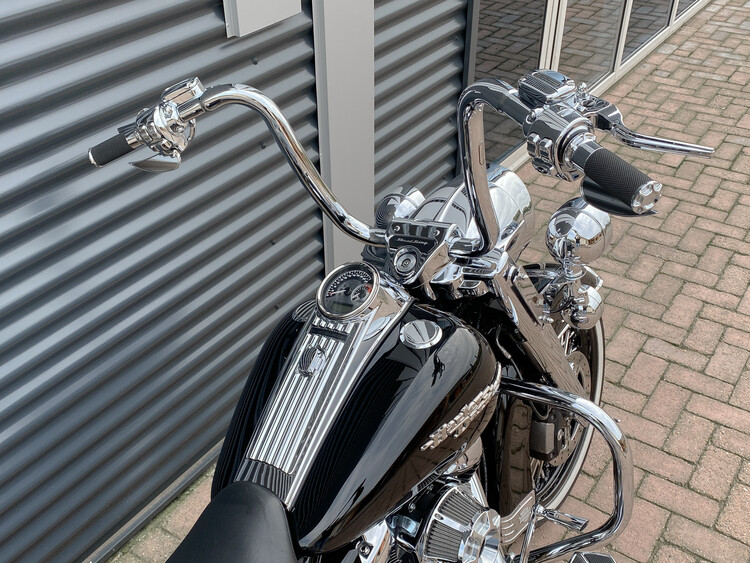 Road King Classic 2019 FLHRCI