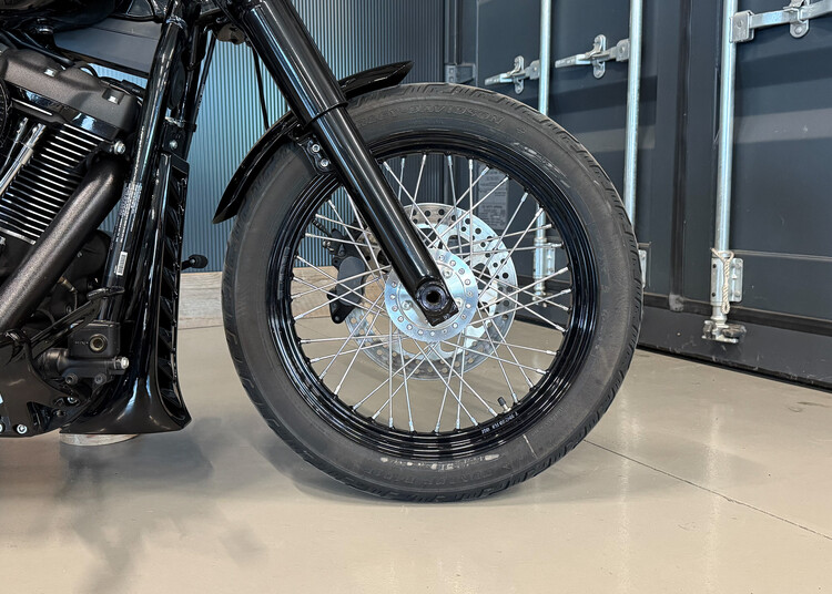 Street Bob FXBB 2021